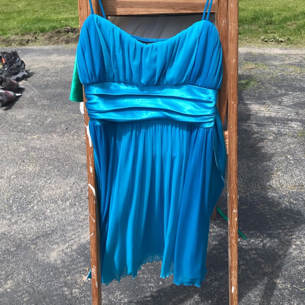 CITY TRIANGLES SLEEVELESS PARTY DRESS